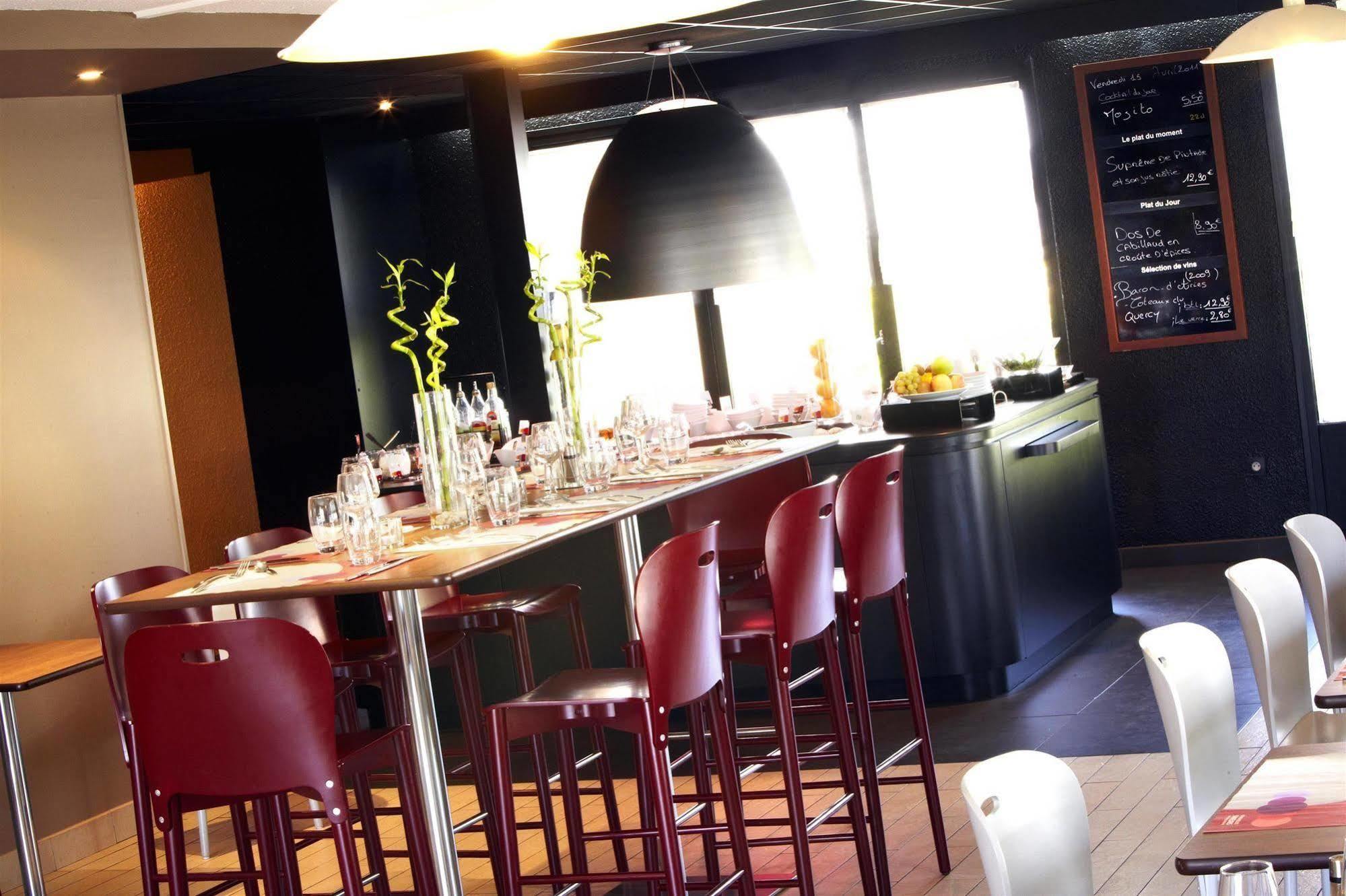Campanile Bordeaux Ouest - Le Bouscat Hotell Restaurang bild