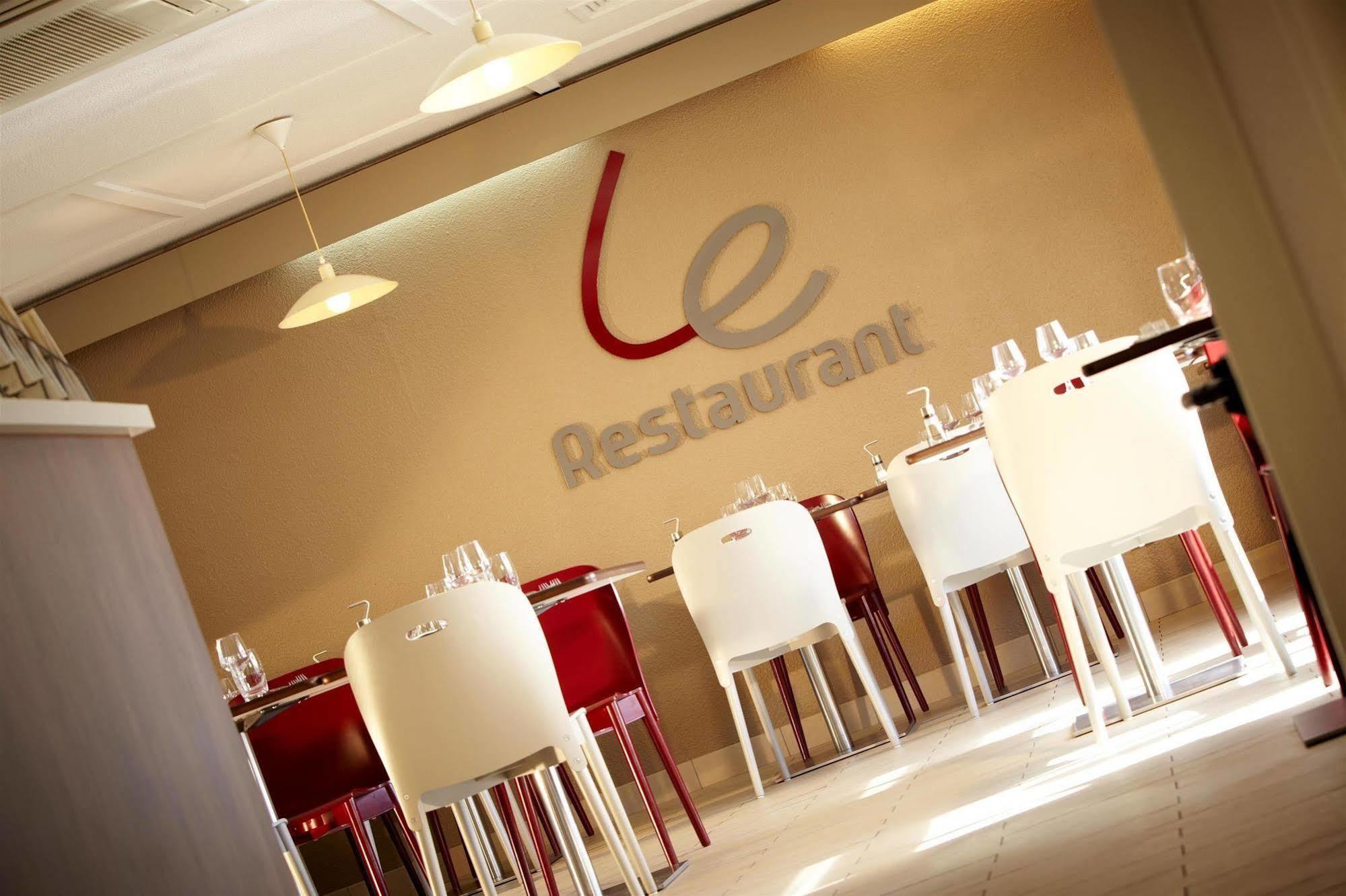Campanile Bordeaux Ouest - Le Bouscat Hotell Restaurang bild