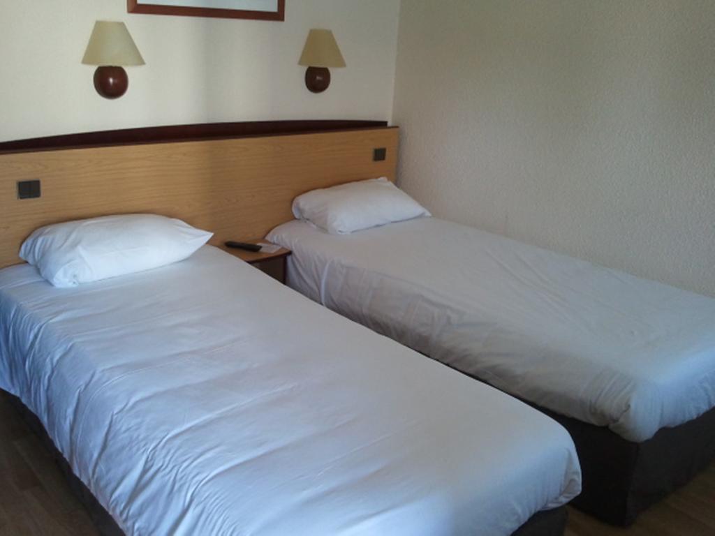 Campanile Bordeaux Ouest - Le Bouscat Hotell Rum bild